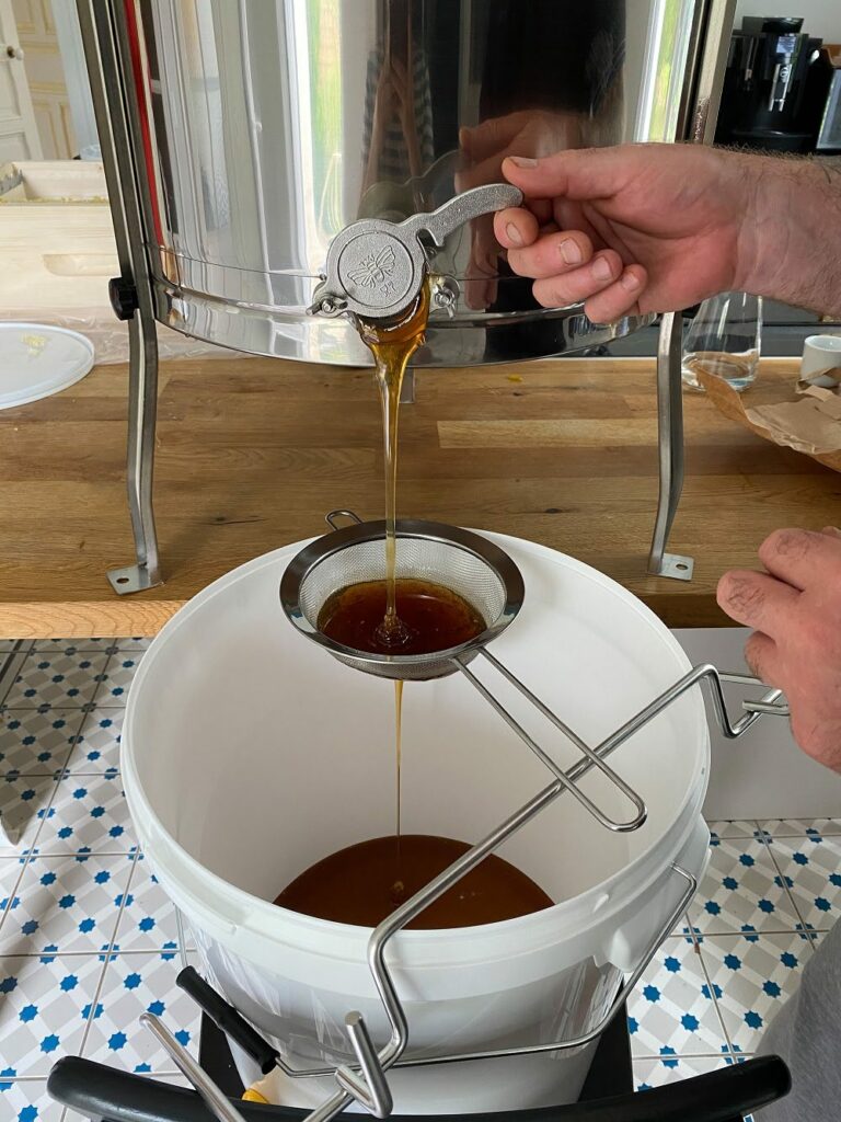 Filtrage du miel